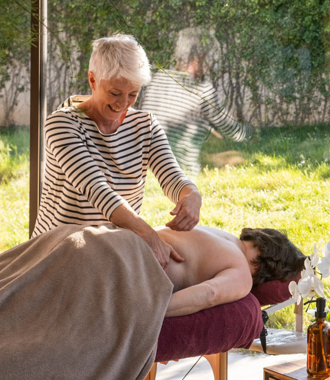 Hotes Massage Crop Jeuner Sous Le Cedre